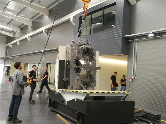 葡萄牙客户验收合模机